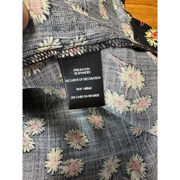 Torrid Rayon Slub Peasant Long Sleeve Top Black Yellow Daisy Flower Print Sz 1X - Picture 7 of 9